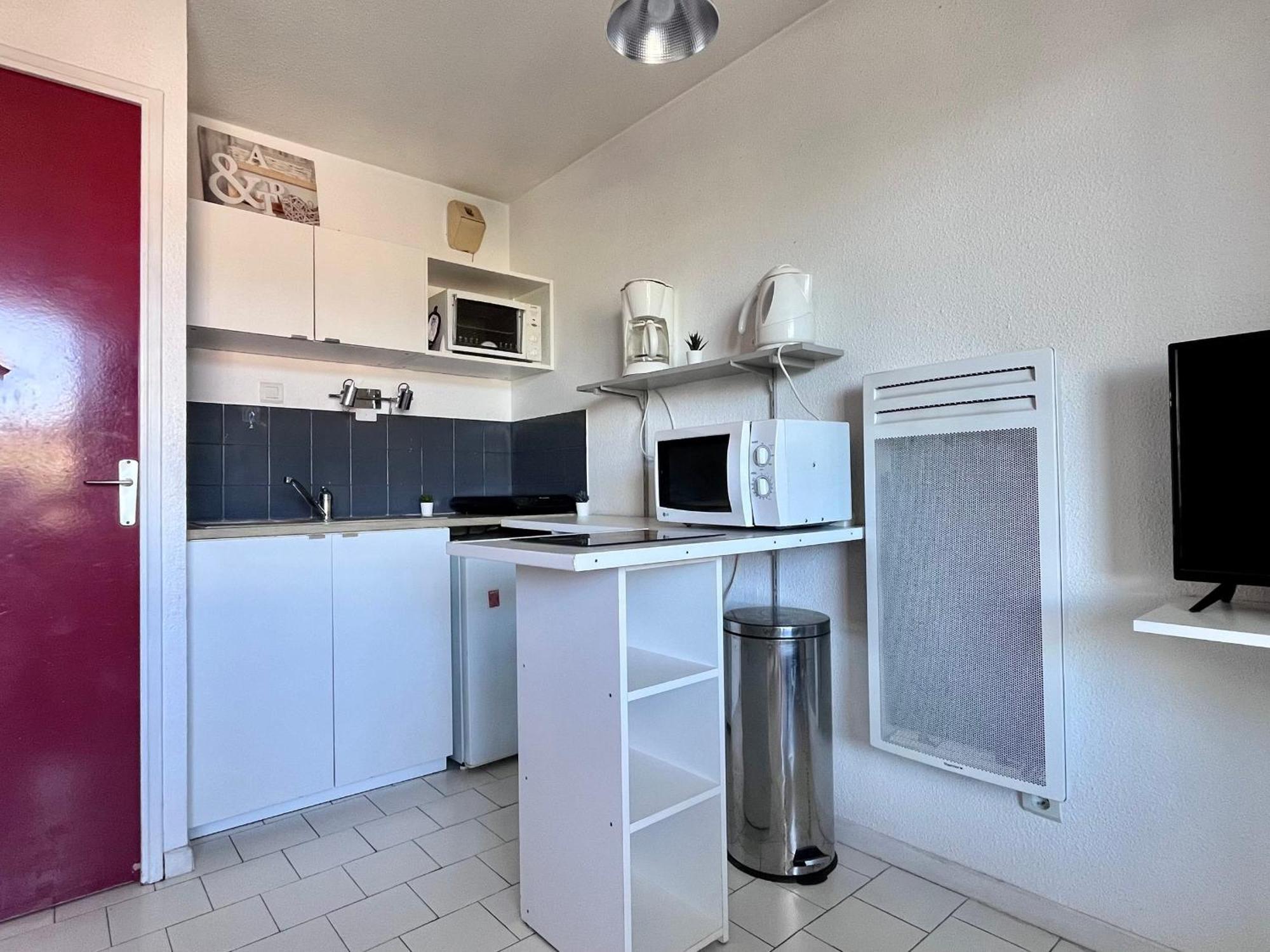 Studio Cabine A 300M De La Plage Avec Loggia Vitree - Fr-1-338-428 Sète Dış mekan fotoğraf